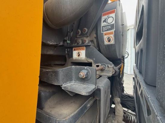 Picture of 2014 International DuraStar 4300 Sweeper Truck, Schwarze A7 TORNADO Sweeper, Road Cleaner, Diesel, LOW MILES, John Deere, Steel Hopper, Air Ride International DT466/Maxxforce DT