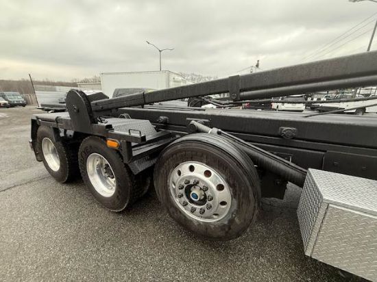 Picture of 2007 International 7600 Roll Off Truck, PreEmmisions, Cummins, Hauler, Dumpster, Trash, Recycling, Drop off, Tarp System Cummins ISM