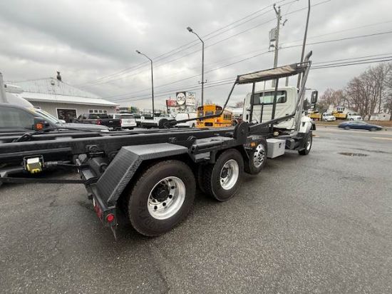 Picture of 2007 International 7600 Roll Off Truck, PreEmmisions, Cummins, Hauler, Dumpster, Trash, Recycling, Drop off, Tarp System Cummins ISM