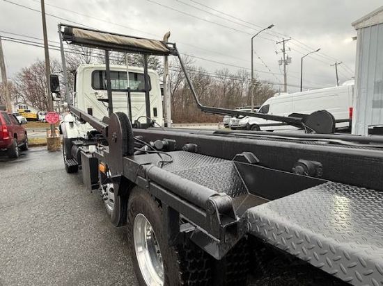 Picture of 2007 International 7600 Roll Off Truck, PreEmmisions, Cummins, Hauler, Dumpster, Trash, Recycling, Drop off, Tarp System Cummins ISM