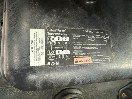 Picture of 2007 International 7600 Roll Off Truck, PreEmmisions, Cummins, Hauler, Dumpster, Trash, Recycling, Drop off, Tarp System Cummins ISM