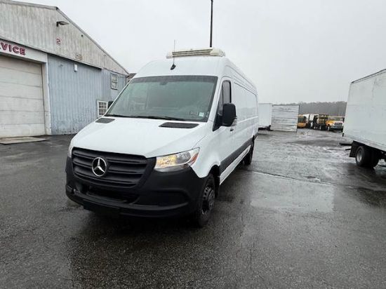 Picture of 2024 Mercedes-Benz Sprinter 3500 XD Refrigerated Truck, Reefer, Delivery, Food Truck, Medical Supplies, Medication Courier, Hauler OM654