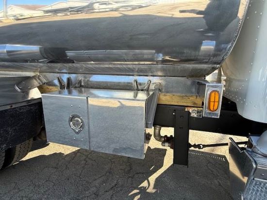 Picture of 2018 Peterbilt 337 Tanker Truck Fuel, Gas Diesel, Heating Oil, 2500 Gallons Propane, Delivery, Hauler, Hazmat, Air Ride, Veeder, Scully, Aluminum Tank PACCAR PX-6/PX-7