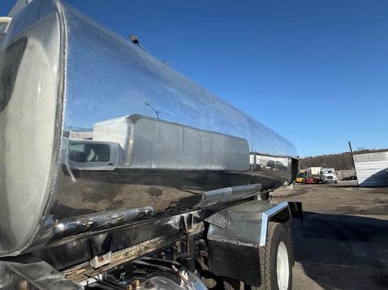 Picture of 2018 Peterbilt 337 Tanker Truck Fuel, Gas Diesel, Heating Oil, 2500 Gallons Propane, Delivery, Hauler, Hazmat, Air Ride, Veeder, Scully, Aluminum Tank PACCAR PX-6/PX-7