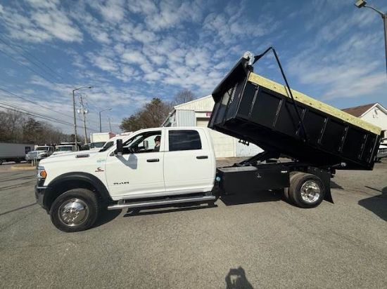 Picture of 2022 RAM 5500 Crew Cab Dump Truck ,12FT Tarp, Champion Hoist, 4X4, LOW MILES, Cummins, Work Truck, Landscape Truck, Grain Hauler Cummins, Inc. In-Line