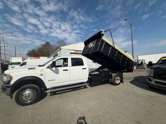 Picture of 2022 RAM 5500 Crew Cab Dump Truck ,12FT Tarp, Champion Hoist, 4X4, LOW MILES, Cummins, Work Truck, Landscape Truck, Grain Hauler Cummins, Inc. In-Line