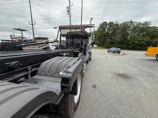 Picture of 2003 Sterling L9500 Roll Off Truck, Hauler, Dumpster, Trash, Recycling, Drop off, Heavy Hauler, Tarp System, Eaton Fuller Mercedes-Benz MBE4000