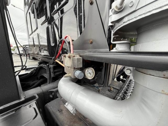 Picture of 2003 Sterling L9500 Roll Off Truck, Hauler, Dumpster, Trash, Recycling, Drop off, Heavy Hauler, Tarp System, Eaton Fuller Mercedes-Benz MBE4000