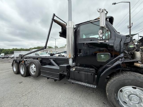 Picture of 2003 Sterling L9500 Roll Off Truck, Hauler, Dumpster, Trash, Recycling, Drop off, Heavy Hauler, Tarp System, Eaton Fuller Mercedes-Benz MBE4000