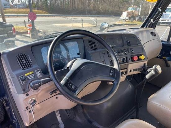 Picture of 2008 Sterling L9500 Single Axle Day Cab Truck GOVT OWNED, LOW MILES, Tractor, Air Slide 5th Wheel, City Truck, Moving Trailers Mercedes-Benz MBE4000