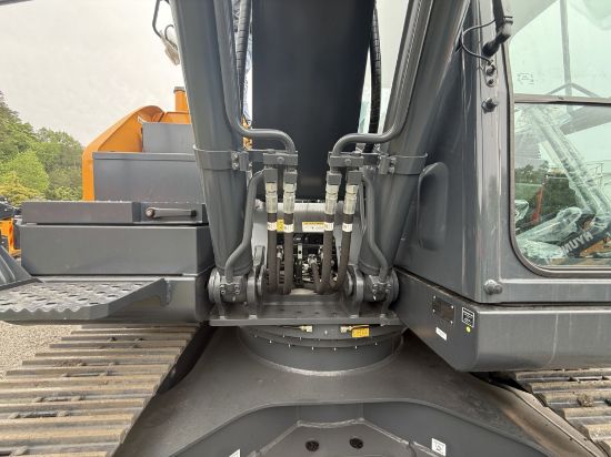Picture of 2026 Hyundai HX160AL