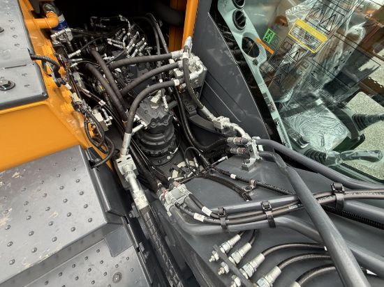 Picture of 2026 Hyundai HX160AL