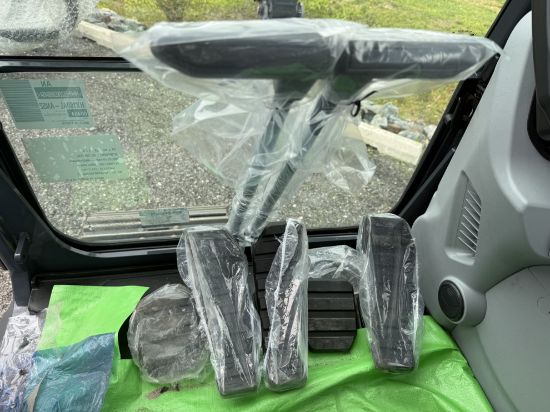 Picture of 2026 Hyundai HX160AL