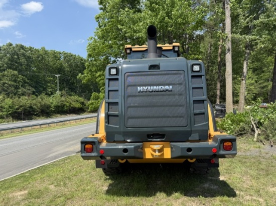 Picture of 2026 Hyundai HL940ATM