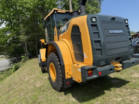 Picture of 2026 Hyundai HL940ATM