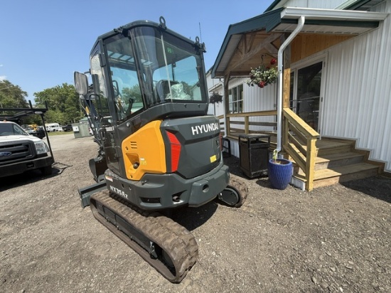 Picture of 2026 Hyundai HX35AZ