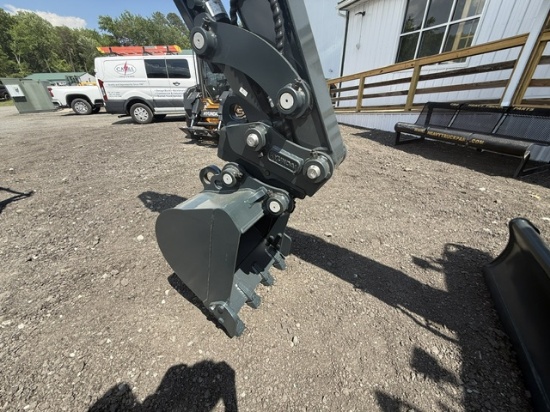 Picture of 2026 Hyundai HX35AZ