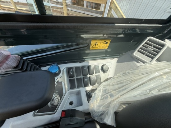 Picture of 2026 Hyundai HX35AZ