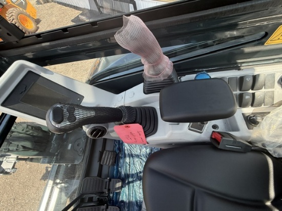 Picture of 2026 Hyundai HX35AZ