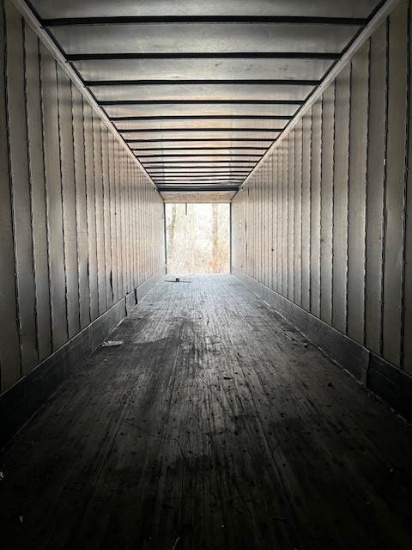 Picture of 2010 Hyundai 53ft Dry Van Trailer, Aluminum Body, Apitong Floor, RollUp Door, Tandem Axle, Spring Suspension, Aluminum Roof, Delivery Van