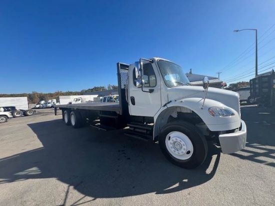 Picture of 2015 Freightliner M2 106 28ft Flatbed Truck - Flatbed / Platform Body