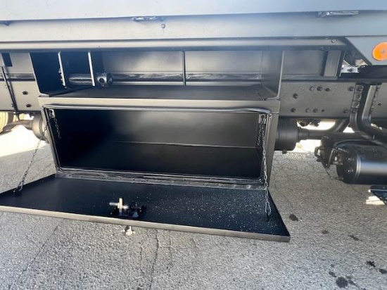 Picture of 2015 Freightliner M2 106 28ft Flatbed Truck - Flatbed / Platform Body