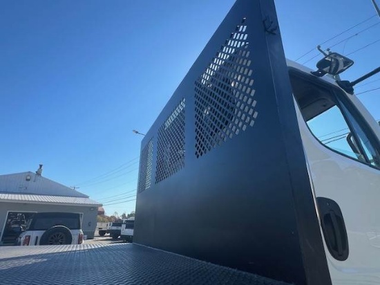 Picture of 2015 Freightliner M2 106 28ft Flatbed Truck - Flatbed / Platform Body