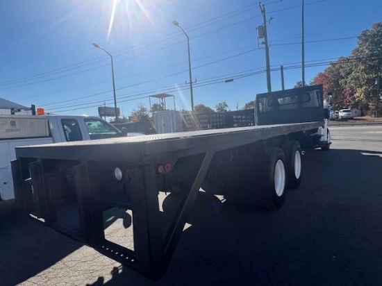 Picture of 2015 Freightliner M2 106 28ft Flatbed Truck - Flatbed / Platform Body