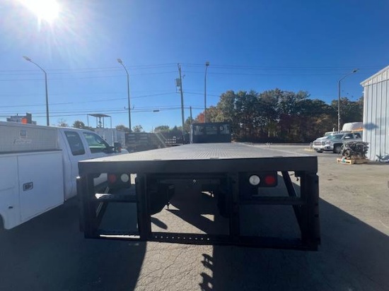 Picture of 2015 Freightliner M2 106 28ft Flatbed Truck - Flatbed / Platform Body