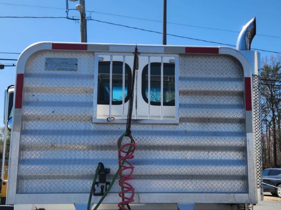 Picture of 2005 Sterling L9500 Day Cab Truck, Tractor, Air Slide 5th Wheel, City Truck, Moving Trailers, Delivery, Hauling, Clean
