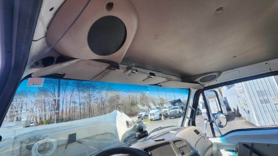 Picture of 2005 Sterling L9500 Day Cab Truck, Tractor, Air Slide 5th Wheel, City Truck, Moving Trailers, Delivery, Hauling, Clean