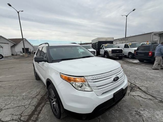 Picture of 2015 Ford Explorer, AWD, SUV, Inspected, Low Miles, Government Vehicle, Third Row Seating