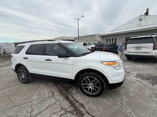 Picture of 2015 Ford Explorer, AWD, SUV, Inspected, Low Miles, Government Vehicle, Third Row Seating
