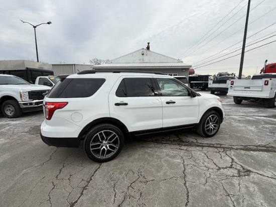 Picture of 2015 Ford Explorer, AWD, SUV, Inspected, Low Miles, Government Vehicle, Third Row Seating