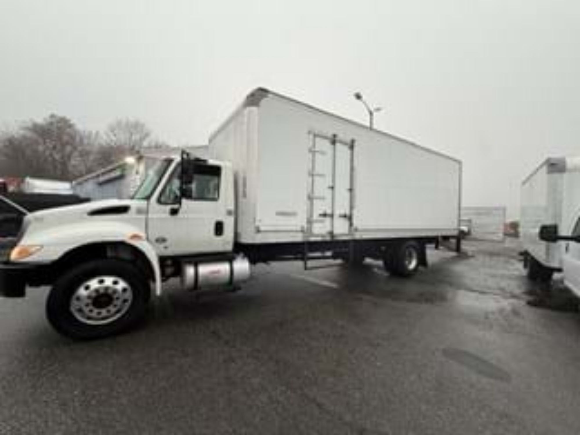 Picture of 2006 Freightliner M2 28ft Box Truck - Dry Box Van - Liftgate, Multiple Units Available!