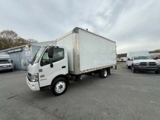 Picture of 2006 Freightliner M2 28ft Box Truck - Dry Box Van - Liftgate, Multiple Units Available!