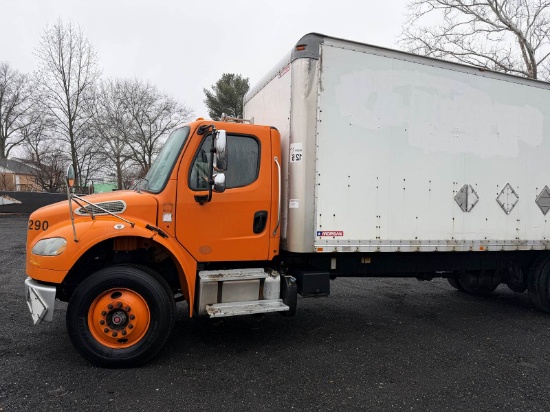 Picture of 2015 Freightliner M2 Box Truck - Morgan Dry Box Van - Low Miles! 28ft box, 4k Liftgate