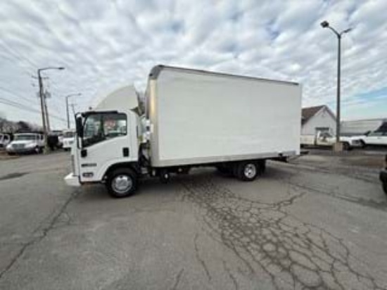 Picture of 2015 Freightliner M2 Box Truck - Morgan Dry Box Van - Low Miles! 28ft box, 4k Liftgate