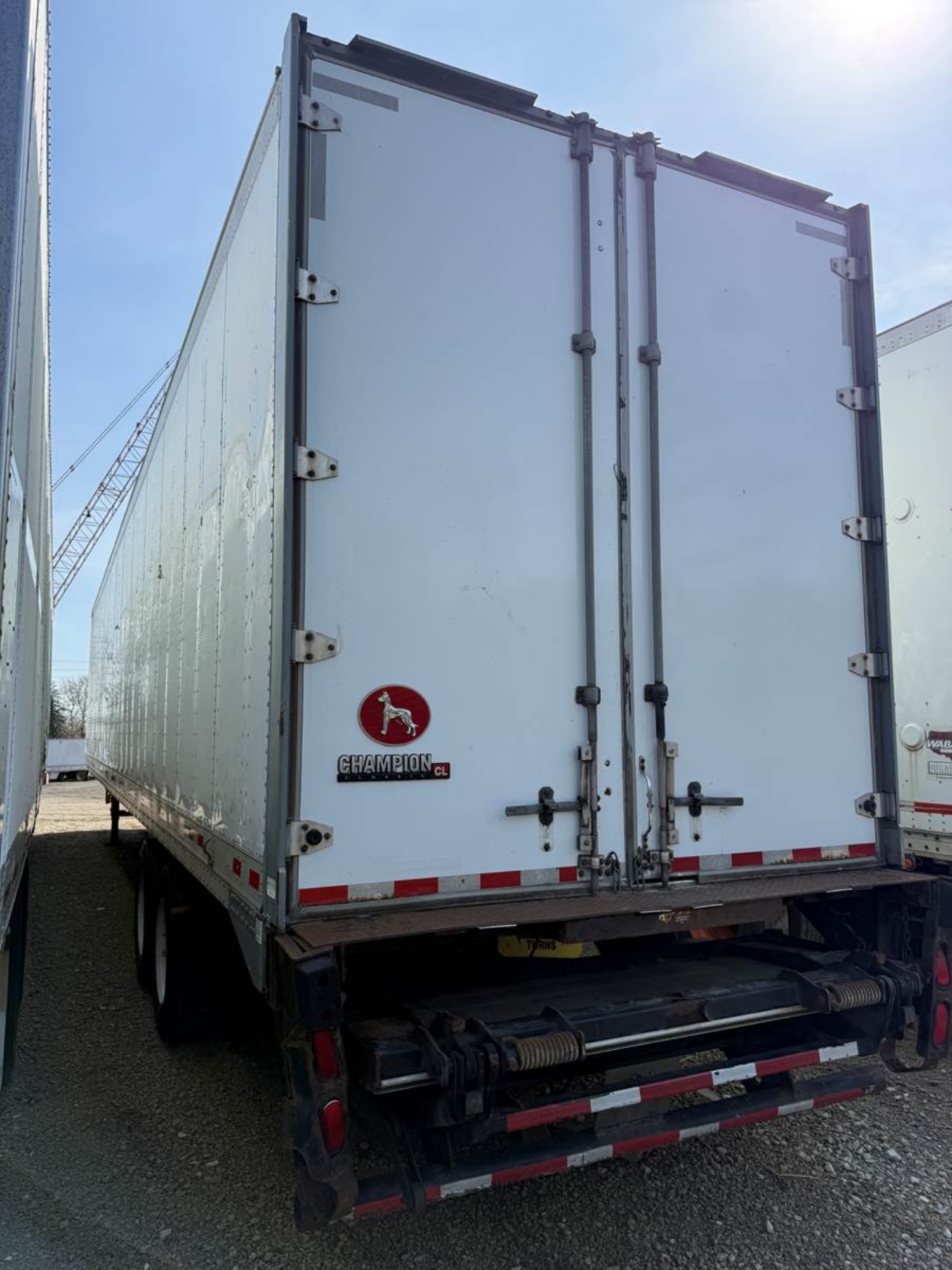 Picture of 2015 Great Dane Dry Van Trailer, 53FT DRY VANS - Liftgate- COMPOSITE WALL, Roll Up Door, Tandem Axle, Spring Suspension, Aluminum Roof, Swing