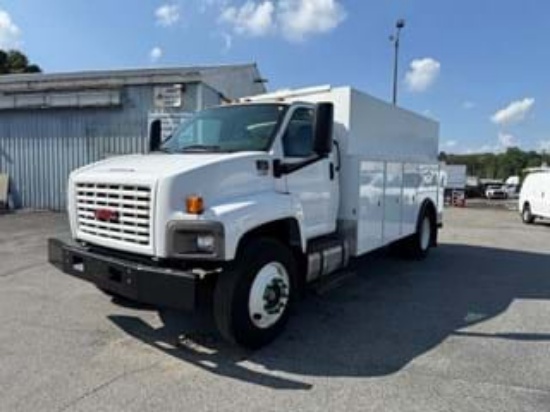 Picture of 2017 Chevrolet 3500 Cutaway Mechanic / Service Truck, Gas, 12FT Boxes, Construction, Plumber, Electrician, Handyman, Clean, Utility