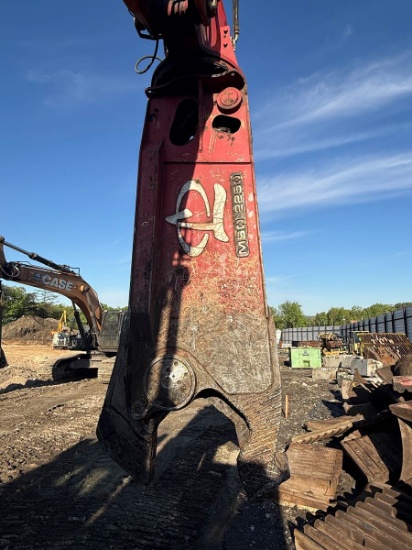 Picture of 2017 Liebherr R936 Compact Crawler Excavator - LaBounty Shear 2250R