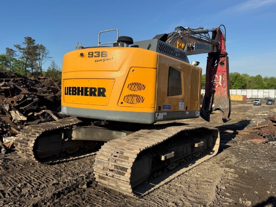 Picture of 2017 Liebherr R936 Compact Crawler Excavator - LaBounty Shear 2250R