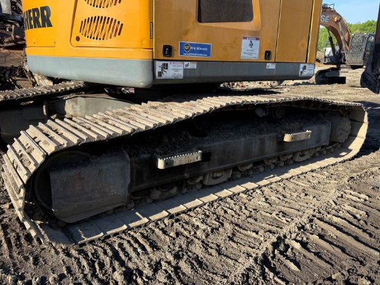 Picture of 2017 Liebherr R936 Compact Crawler Excavator - LaBounty Shear 2250R