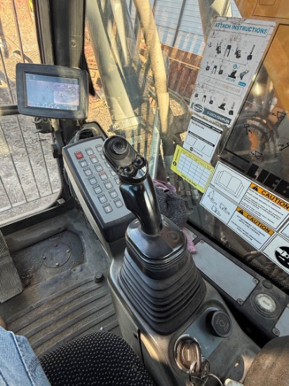 Picture of 2017 Liebherr R936 Compact Crawler Excavator - LaBounty Shear 2250R