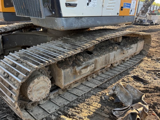 Picture of 2017 Liebherr R936 Compact Crawler Excavator - LaBounty Shear 2250R - Low Hours!