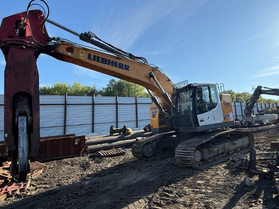 Picture of 2017 Liebherr R936 Compact Crawler Excavator - LaBounty Shear 2250R - Low Hours!