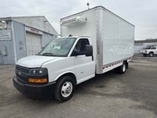 Picture of 2024 Chevrolet 3500 Cutaway Refrigerated Truck