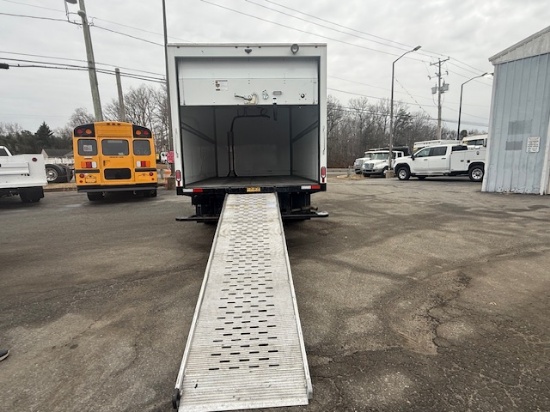 Picture of 2024 Chevrolet Express