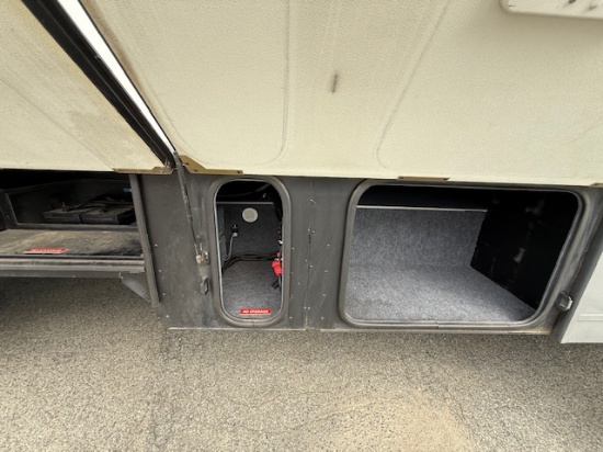 Picture of 2016 Ford Motorhome Chassis RV, Mobile Office, Workforce, Generator, Mobile Working, Bookmobile, Pop Up Work Center, Party Bus Ford 6.8L 3V; 362 HP @ 4750rpm