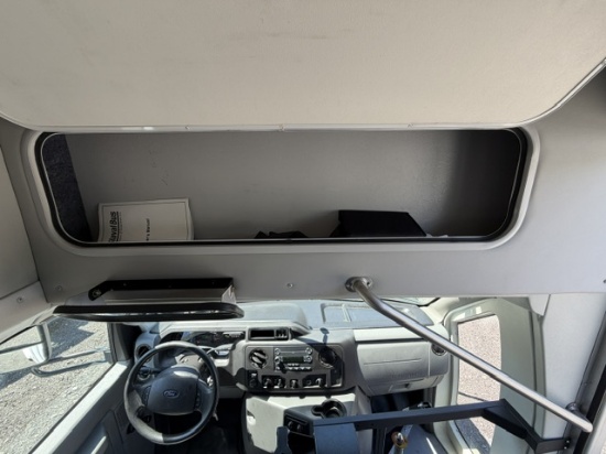 Picture of 2016 Ford Econoline Bus, 12 Children Passenger, Transporter, Mini, Rear Heat and A/C, Handicap, Seatbelts, Food Truck, Church, Van Ford V-Shaped